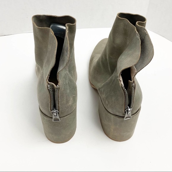 LUCKY BRAND Ravynn Gray Leather Upper Block Heel Ankle Boots, Size 12 - Picture 9 of 12